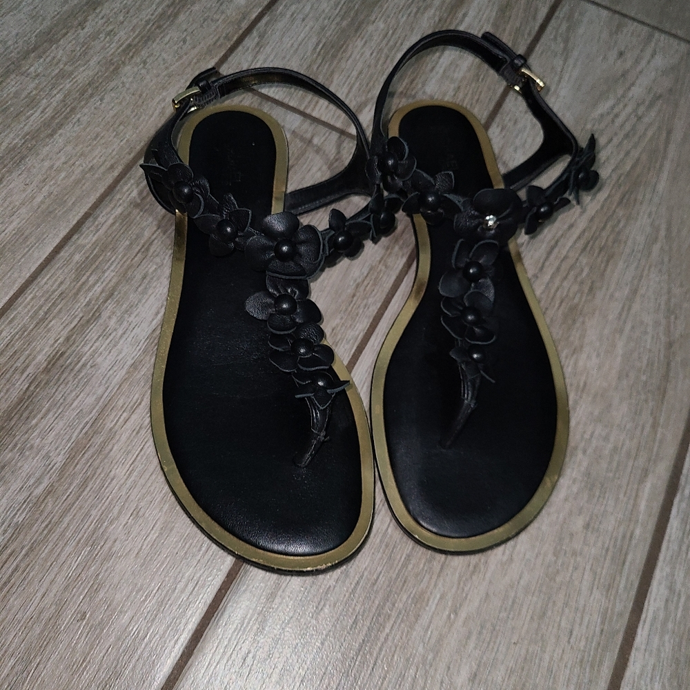 Black flats sandles with flowers